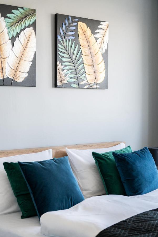 Stylish Apartment Near Wroclavia For 4 Guests By Noclegi Renters Breslau Exterior foto